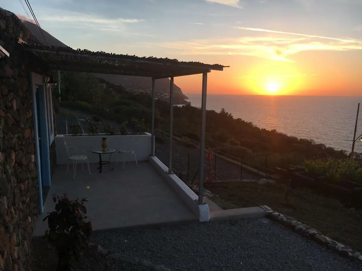 La Casetta Dei Re Malfa  Semesterbostad Malfa (Salina)